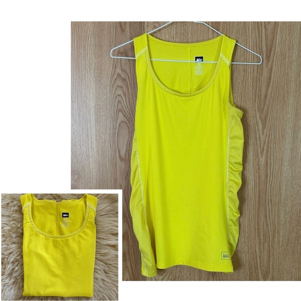 REI Women's Bright Yellow Athletic Scrunch Sides Tank Top